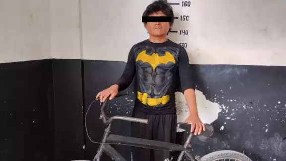 En menos de una semana ya fue detenido dos veces por robo
