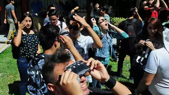 La UNAM informó que el eclipse totral de sol estará visible desde las 10:53 hasta las 13:45 horas