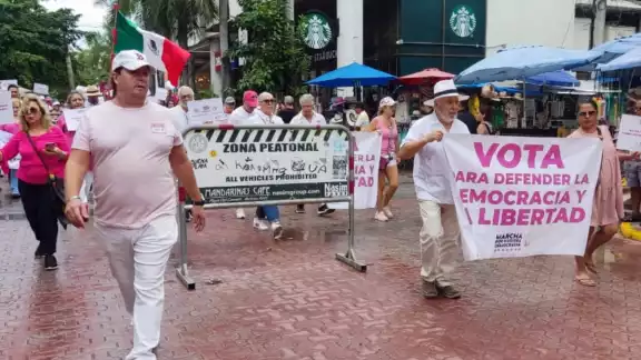 
Esta caminata inició en la Quinta Avenida