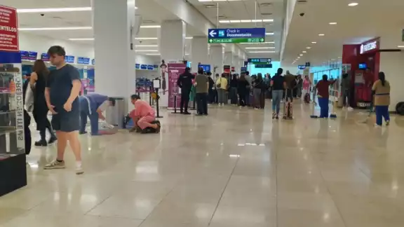 De las veinte operaciones mañaneras, el vuelo de Volaris fue el único con complicaciones