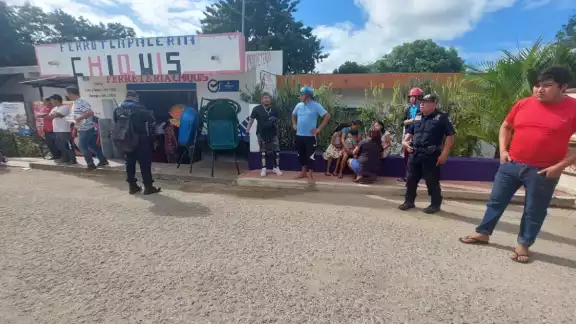 Con la llegada de elementos de la Policía Municipal se pidió la presencia de técnicos en urgencias médicas Con la llegada de elementos de la Policía Municipal se pidió la presencia de técnicos en urgencias médicas