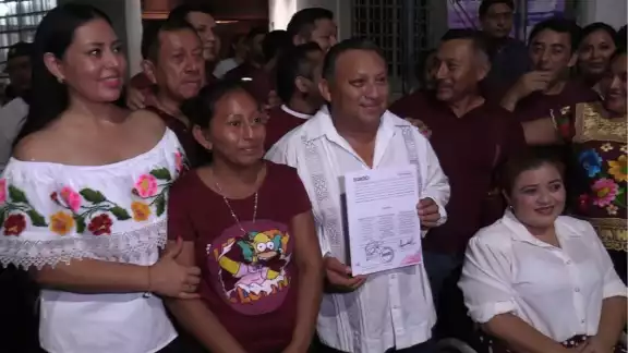 Erik Borges Yam es oficialmente el candidato de Morena en José María Morelos Erik Borges Yam es oficialmente el candidato de Morena en José María Morelos