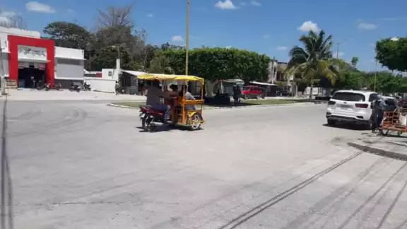 La mujer fue llevada de emergencia al hospital La mujer fue llevada de emergencia al hospital