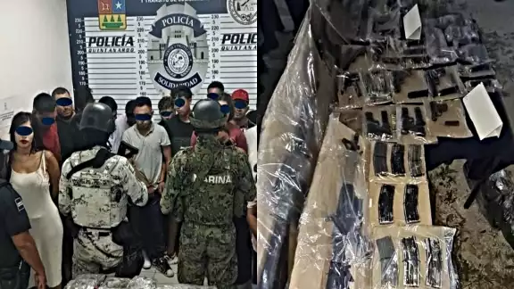 La movilización policíaca con la que se detuvo al “El Rizos”, líder de una banda criminal en Playa del Carmen, también logró el aseguramiento de todo un arsenal. Foto: FGE QRoo La movilización policíaca con la que se detuvo al “El Rizos”, líder de una banda criminal en Playa del Carmen, también logró el aseguramiento de todo un arsenal. Foto: FGE QRoo