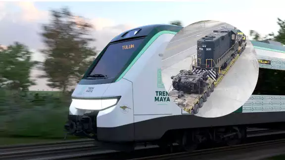 Los operadores que transportaban la locomotora hicieron una escala para pasar la noche Los operadores que transportaban la locomotora hicieron una escala para pasar la noche