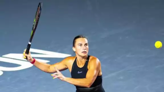 Aryna Sabalenka se impuso frente a Maria Sakkari de Grecia