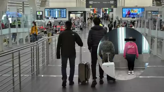 La mujer tenía como destino la ciudad de Narita, Japón La mujer tenía como destino la ciudad de Narita, Japón