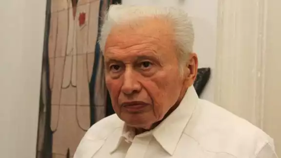 Don Mario Renato Menéndez se mantuvo activo por 66 años en el periodismo Don Mario Renato Menéndez se mantuvo activo por 66 años en el periodismo