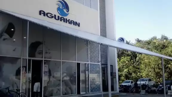 Más de mil usuarios se han organizado y cerrado calles para exponer los abusos de Aguakan