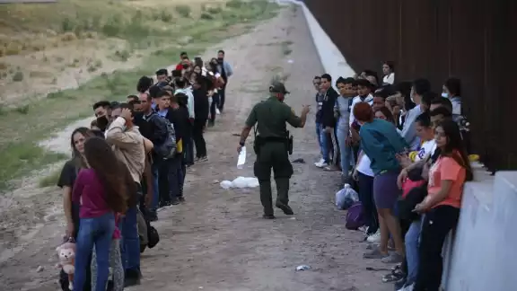 Título 8: Esto dice la normativa para regular la migración en Estados Unidos Título 8: Esto dice la normativa para regular la migración en Estados Unidos