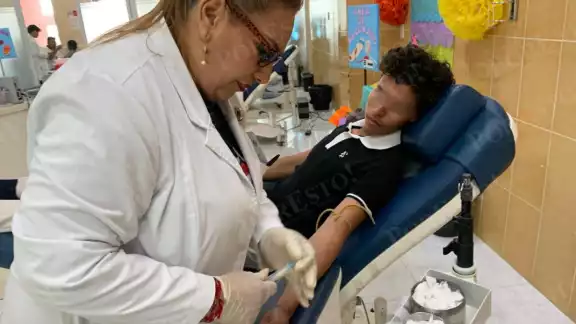 Estudiantes del CBTIS 9 realizaron la 8ª Campaña de Donación de Sangre Altruista en Campeche.