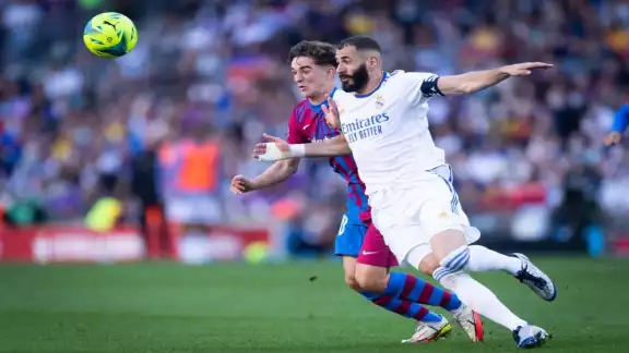 FC Barcelona recibió al Real Madrid este domingo, en el Estadio Camp Nou, partido correspondiente a la Jornada 10 de la temporada 2021-22 de La Liga de España, donde el Real Madrid resultó ser goleador FC Barcelona recibió al Real Madrid este domingo, en el Estadio Camp Nou, partido correspondiente a la Jornada 10 de la temporada 2021-22 de La Liga de España, donde el Real Madrid resultó ser goleador