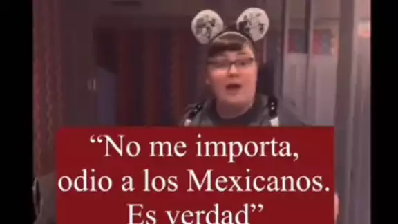 En redes tundieron a la mujer por sus comentarios racistas
En redes tundieron a la mujer por sus comentarios racistas
