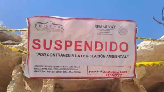 Este Oxxo pintaba para ser uno de los más vistosos al situarse a orillas del mar Este Oxxo pintaba para ser uno de los más vistosos al situarse a orillas del mar
