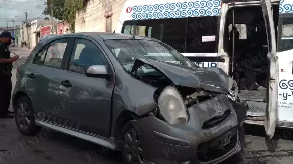 Ambas unidades resultaron con graves daños Ambas unidades resultaron con graves daños