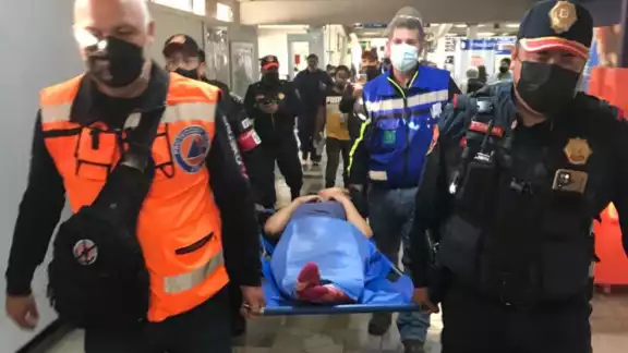 La mujer se encontraba acompañada de su pareja sentimental
La mujer se encontraba acompañada de su pareja sentimental
