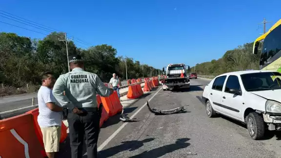 La carambola ocasionó otro choque al tratar de salir de las largas filas