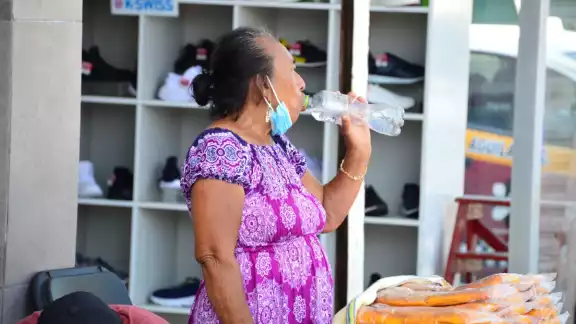 Este martes se tuvo el registro de temperatura máxima de 42 °C en Campeche Este martes se tuvo el registro de temperatura máxima de 42 °C en Campeche