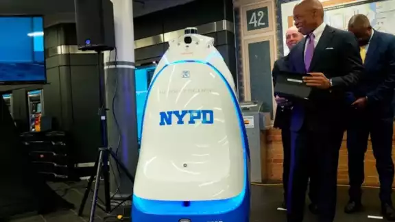 El robot será un aliado de la seguridad en la ciudad. Foto: Especial