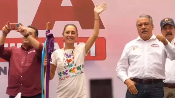 La candidata de la coalición Sigamos haciendo Historia, Claudia Sheinbaum, denunció un posible delito electoral en Guanajuato La candidata de la coalición Sigamos haciendo Historia, Claudia Sheinbaum, denunció un posible delito electoral en Guanajuato