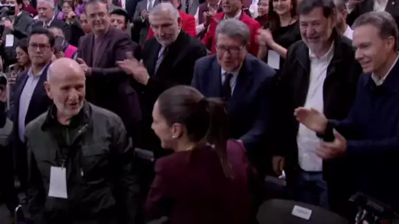 En el lugar estuvieron presentes los cinco aspirantes a la candidatura En el lugar estuvieron presentes los cinco aspirantes a la candidatura