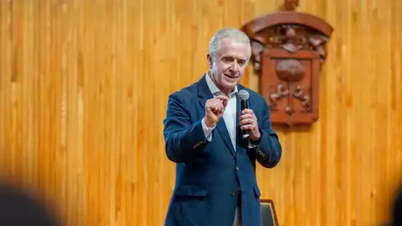 Santiago Creel decidió no continuar con el proceso para elegir al nuevo candidato presidencial del Frente Amplio por México Santiago Creel decidió no continuar con el proceso para elegir al nuevo candidato presidencial del Frente Amplio por México