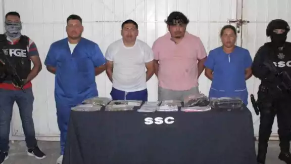 Los cuatro detenidos permanecerán a disposición de la Fiscalía antinarcomenudeo Los cuatro detenidos permanecerán a disposición de la Fiscalía antinarcomenudeo