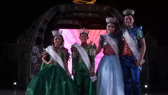 Así se vivió la Coronación de los Reyes Infantiles y Juveniles en el Carnaval de Mérida 2024 Así se vivió la Coronación de los Reyes Infantiles y Juveniles en el Carnaval de Mérida 2024
