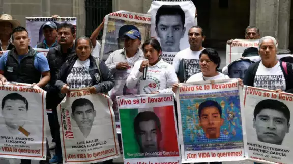 El Gobierno Federal presentó la ‘Narrativa de los hechos de acuerdo con la investigación realizada” sobre el Caso Ayotzinapa El Gobierno Federal presentó la ‘Narrativa de los hechos de acuerdo con la investigación realizada” sobre el Caso Ayotzinapa