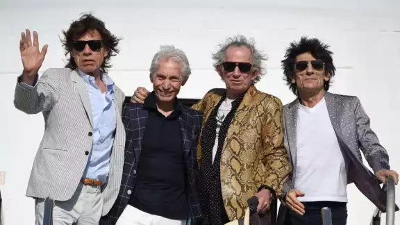 La mañana de este martes se informó que Charlie Watts, batería de la banda británica Rolling Stones, perdió la vida a los 80 años de edad. Foto: AFP La mañana de este martes se informó que Charlie Watts, batería de la banda británica Rolling Stones, perdió la vida a los 80 años de edad. Foto: AFP