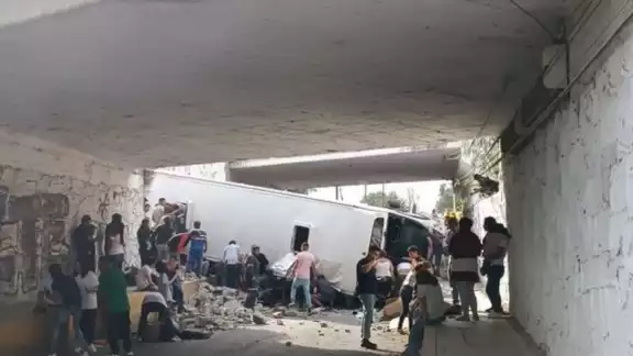 Servicios de emergencia ya trabajan en Acolman