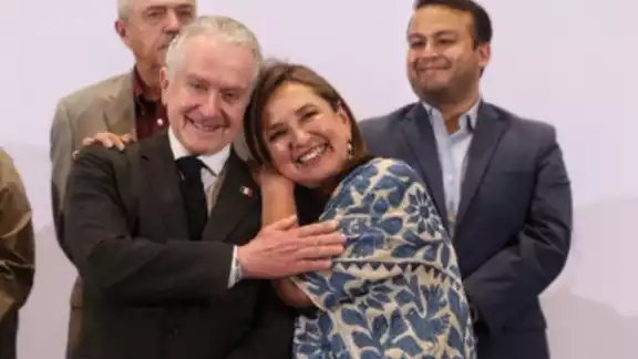 Xóchitl Gálvez llamó a Santiago Creel un demócrata y un hombre de palabra Xóchitl Gálvez llamó a Santiago Creel un demócrata y un hombre de palabra