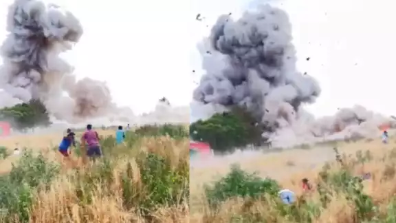 A través de varios videos en Twitter se observa el momento exacto de la explosión l A través de varios videos en Twitter se observa el momento exacto de la explosión l