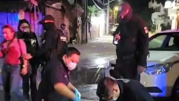 El herido fue atendido por técnicos en urgencias médicas de la SSP El herido fue atendido por técnicos en urgencias médicas de la SSP
