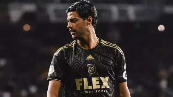 El Bombardero caribeño juega en Los Ángeles Football Club El Bombardero caribeño juega en Los Ángeles Football Club