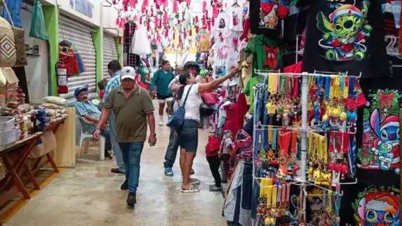 Los comerciantes quieren un tianguis como Día de Reyes Los comerciantes quieren un tianguis como Día de Reyes