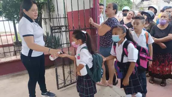 Con el 100% de asistencia dio inicio el nuevo ciclo escolar 2023-2024 en Yucatán Con el 100% de asistencia dio inicio el nuevo ciclo escolar 2023-2024 en Yucatán
