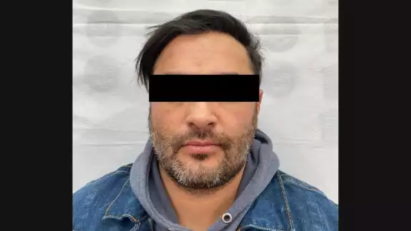 La Fiscalía General de Justicia del Estado de México, logró la detención de Aldo Federico "N", colaborador del ex Alcalde de Toluca Raymundo "N", quien sigue prófugo y acusado de secuestro exprés La Fiscalía General de Justicia del Estado de México, logró la detención de Aldo Federico "N", colaborador del ex Alcalde de Toluca Raymundo "N", quien sigue prófugo y acusado de secuestro exprés