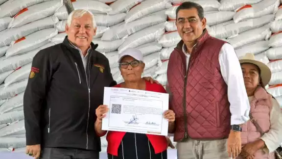 El secretario de Agricultura y Desarrollo Rural, Víctor Villalobos Arámbula, encabezó en Puebla el arranque del Programa Fertilizantes para el Bienestar 2024 El secretario de Agricultura y Desarrollo Rural, Víctor Villalobos Arámbula, encabezó en Puebla el arranque del Programa Fertilizantes para el Bienestar 2024