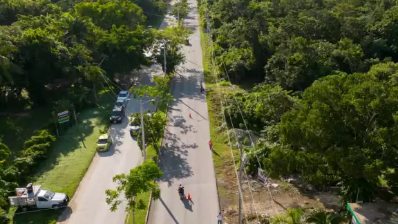 Autoridades iniciaron la ampliación del arroyo vehicular con un tramo que servirá para ciclistas Autoridades iniciaron la ampliación del arroyo vehicular con un tramo que servirá para ciclistas