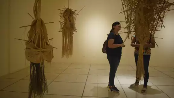 En dicha exposición se mostraron materiales como la maderas, semillas y fibras naturales