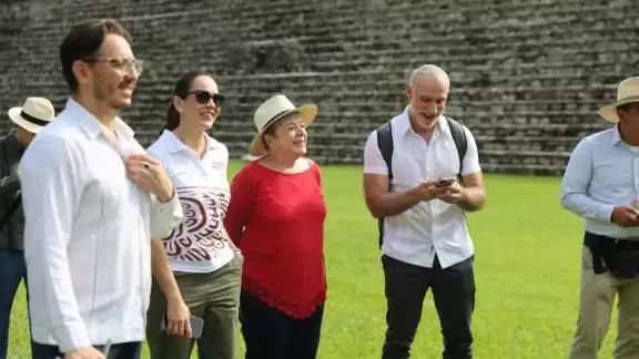 Previo al evento, la titular de la Secretaria de Relaciones Exteriores, Alicia Barcena, recorre la zona arqueológica con invitados Previo al evento, la titular de la Secretaria de Relaciones Exteriores, Alicia Barcena, recorre la zona arqueológica con invitados