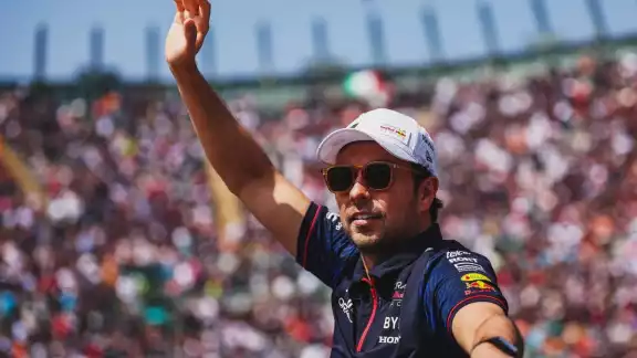 Sergio 'Checo' Pérez buscará sumar en el Gran Premio de Brasil, tras el accidente en la pista del Autódromo Hermanos Rodríguez que lo dejó fuera el fin de semana Sergio 'Checo' Pérez buscará sumar en el Gran Premio de Brasil, tras el accidente en la pista del Autódromo Hermanos Rodríguez que lo dejó fuera el fin de semana