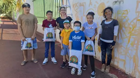 La finalidad es que los niños plasmen la importancia de cuidar el planeta desde su perspectiva La finalidad es que los niños plasmen la importancia de cuidar el planeta desde su perspectiva