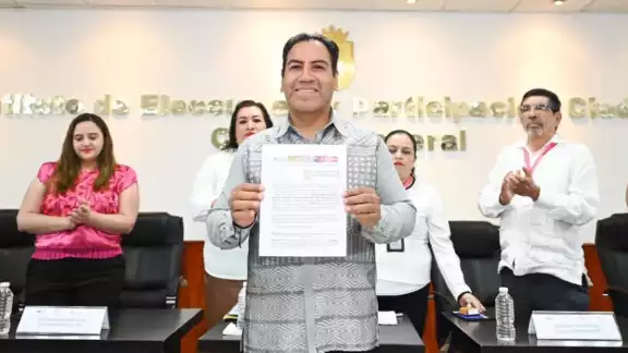 En su registro como candidato a la gubernatura de Chiapas, Eduardo Ramírez llamó a militantes y simpatizantes, para construir en unidad la nueva era de la Cuarta Transformación en el estado
