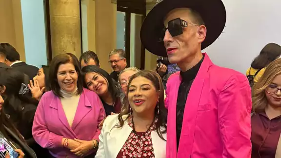 "El Gurú de la Moda" será el vocero de la precampaña "El Gurú de la Moda" será el vocero de la precampaña