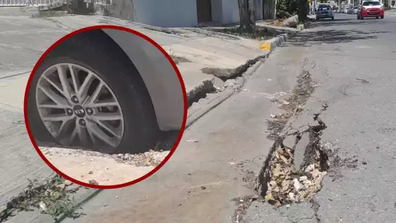 Fue necesario el apoyo de una grúa para retirar el vehiculo Fue necesario el apoyo de una grúa para retirar el vehiculo
