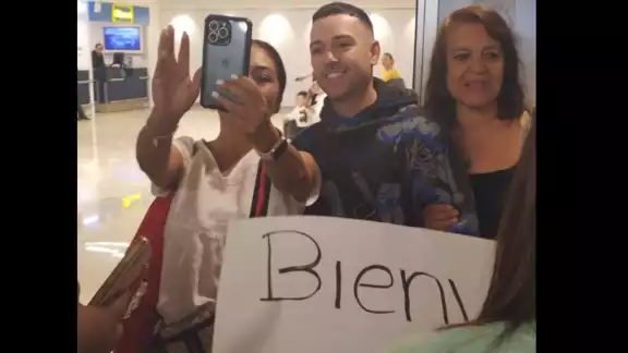 Adelantó que actualmente se encuentra realizando composiciones que espera lanzar pronto al mercado