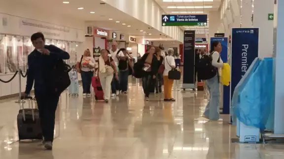 Hay ligera afluencia de pasajeros en el aeropuerto de Mérida