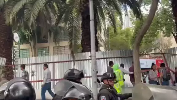 Claudia Sheinbaum manda retirar tapiales de Plaza Giordano Bruno, alcaldía Cuauhtémoc, CDMX